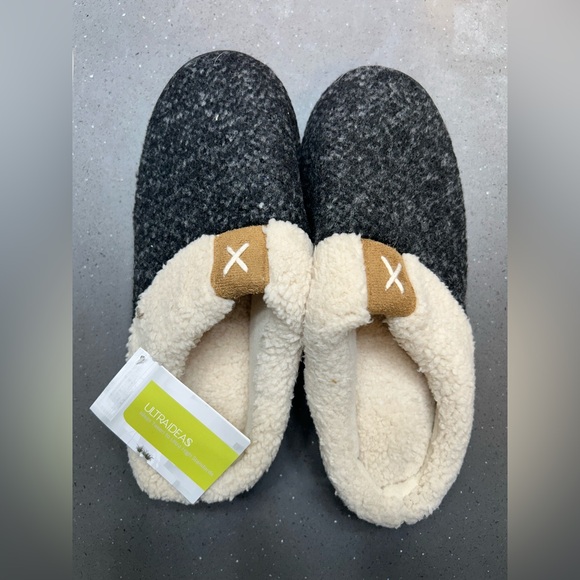 UltraIdeas Cozy black and Cream Slippers - Picture 4 of 9